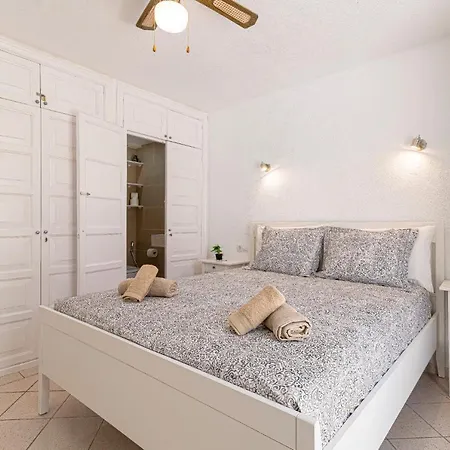 Beautiful Location Parque Santiago 1 아파트